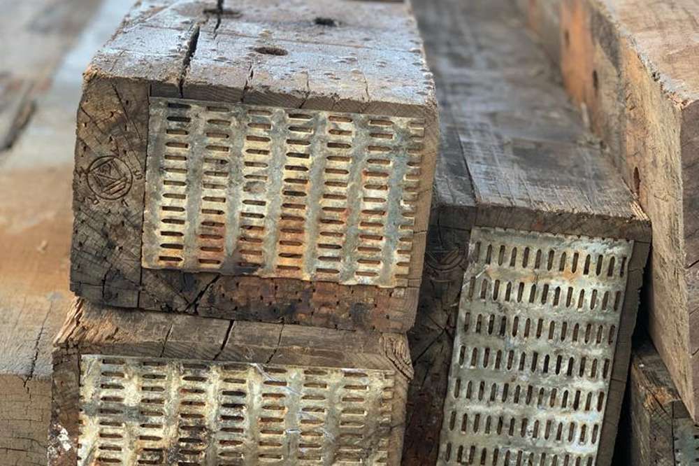 Gorza pali legno - Altri pali - Traversine ferroviarie