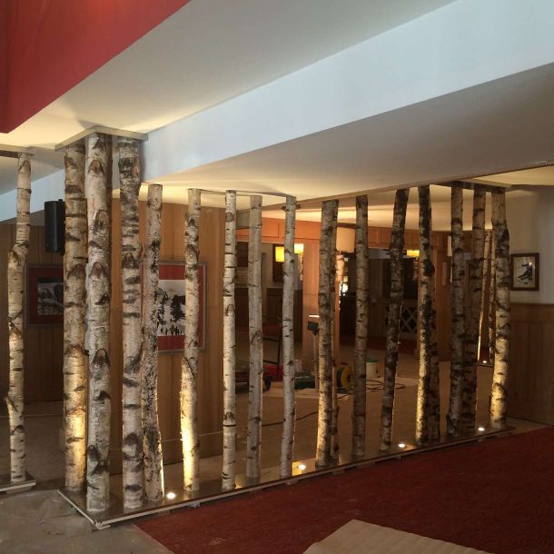 Gorza S.r.l. - Realizzazioni - Arredo con pali in betulla