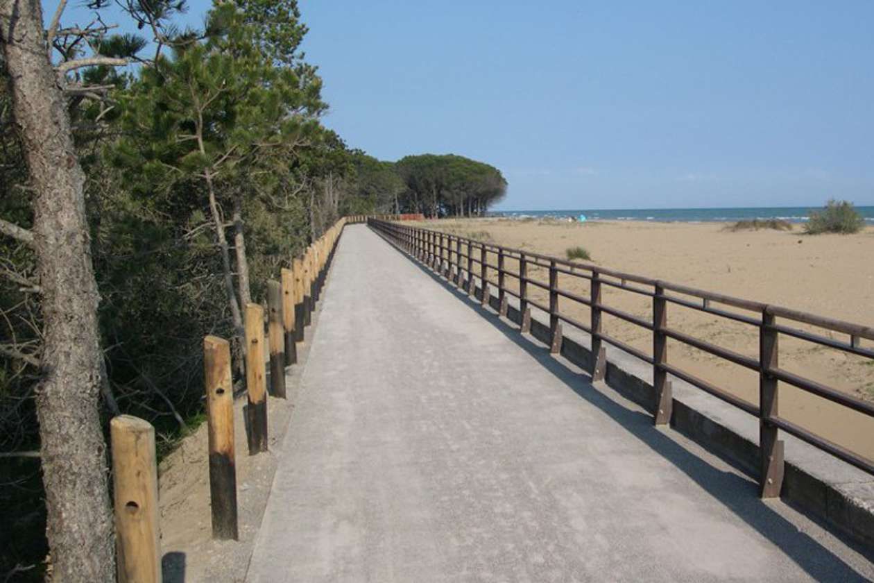 Gorza S.r.l. - Impiego dei pali - Pali per recinzioni