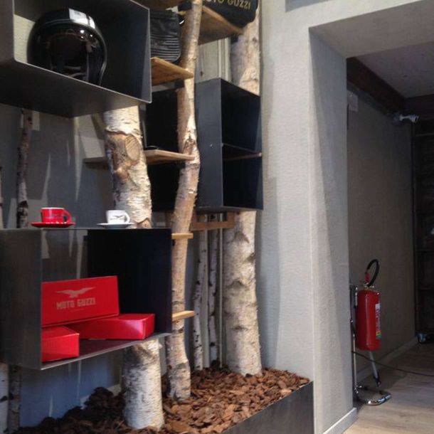 Gorza S.r.l. - Realizzazioni - Arredo con pali in betulla