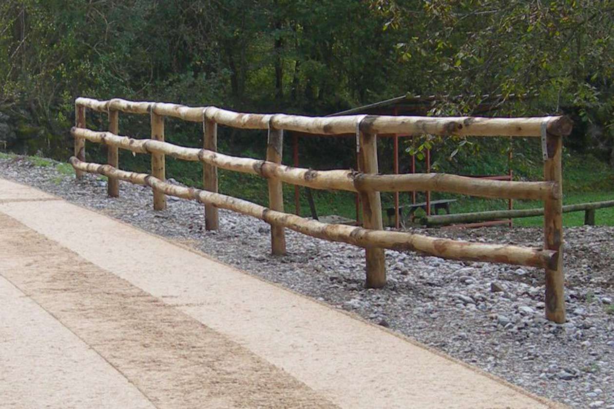 Gorza S.r.l. - Impiego dei pali - Pali per recinzioni